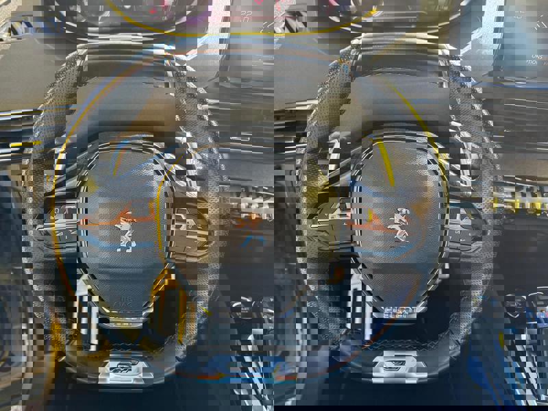 Image Peugeot 5008 2.0 BlueHDi 180 GT EAT8 Matrix leds GPS Carplay Caméra 7 places Régul Adapt Clim auto Gtie 1 an 